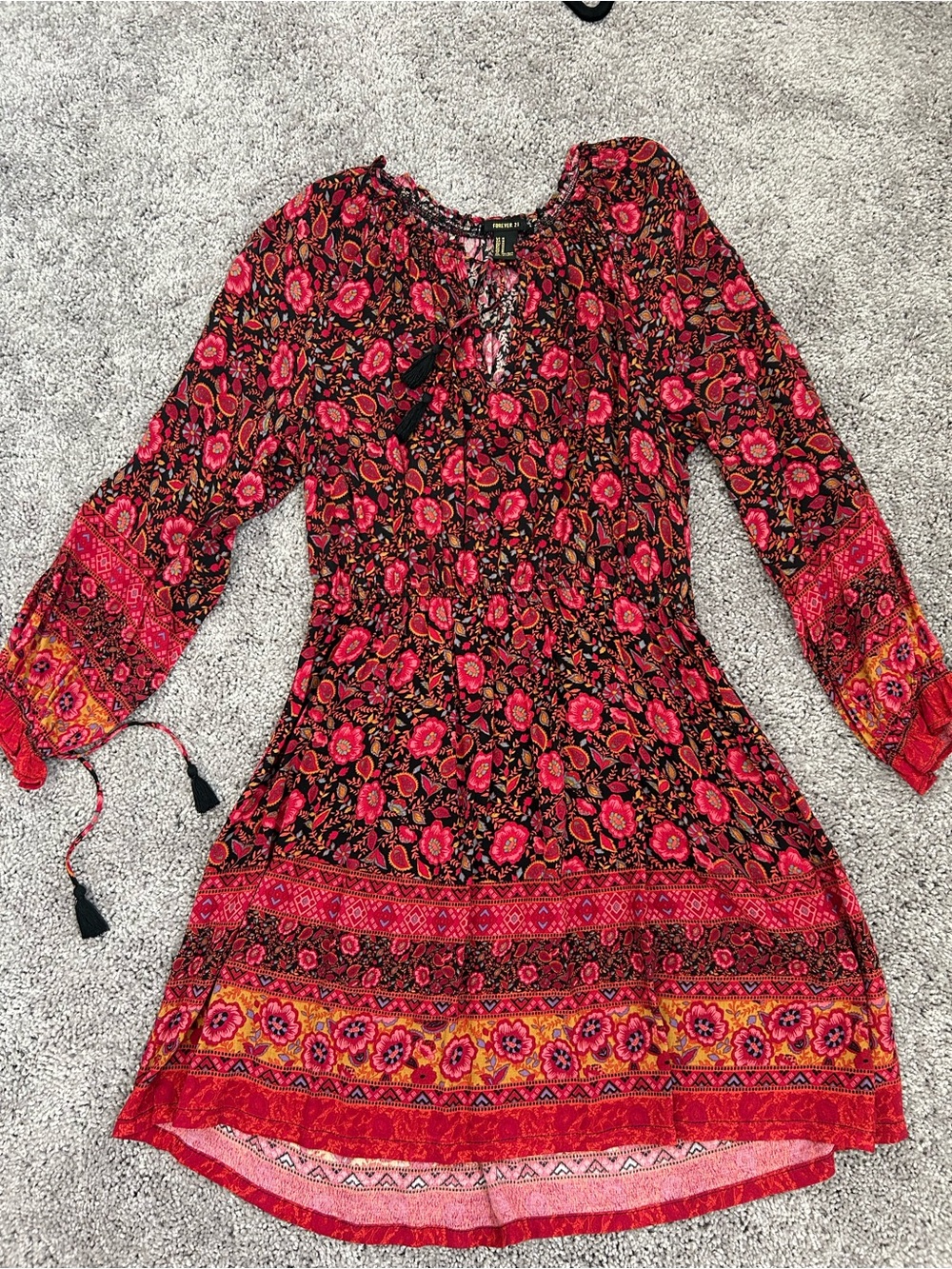 Forever 21 Women’s Floral Tie-Front Boho Dress